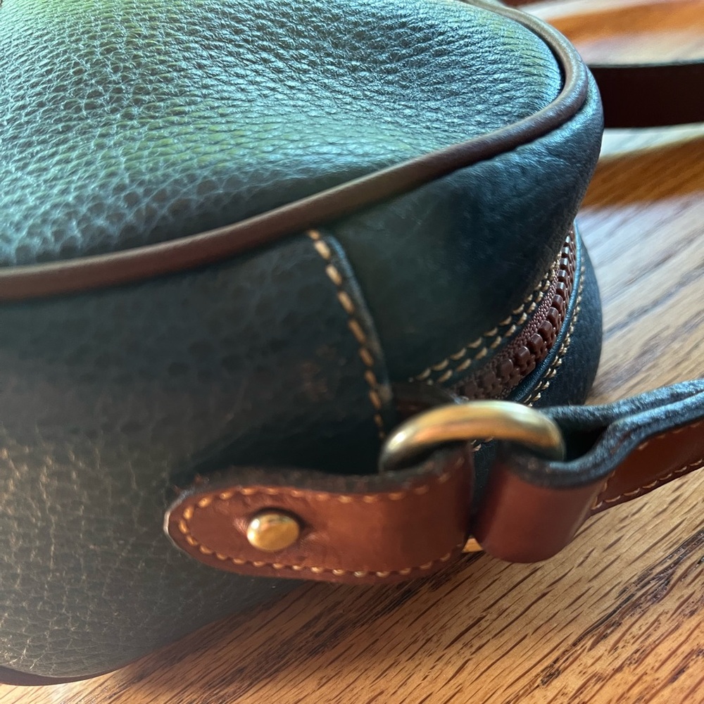 Vintage Coach Alexandria Zip from Sheridan Collection - All Weather Leather - Picture 8 of 16